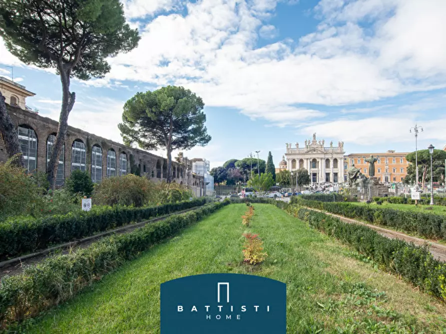 Immagine 31 di Appartamento in vendita  in Via Fregene a Roma