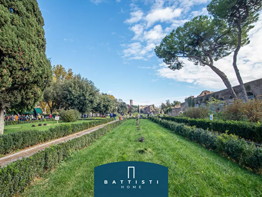 Immagine 32 di Appartamento in vendita  in Via Fregene a Roma