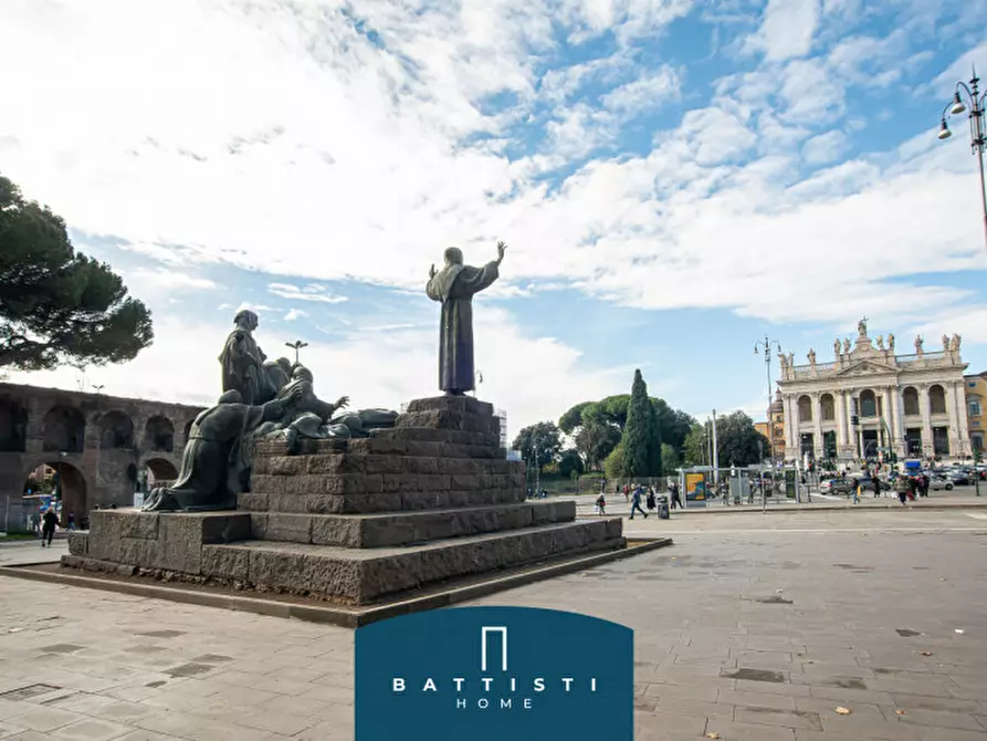 Immagine 33 di Appartamento in vendita  in Via Fregene a Roma