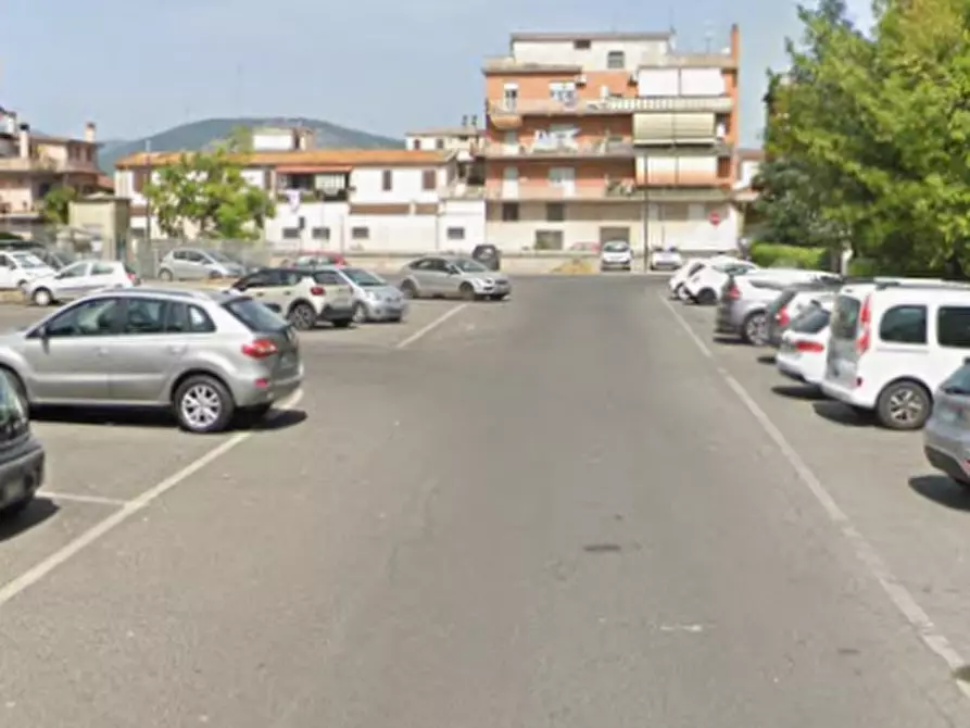 Immagine 6 di Appartamento in vendita  in Via Ugo La Malfa a Tivoli