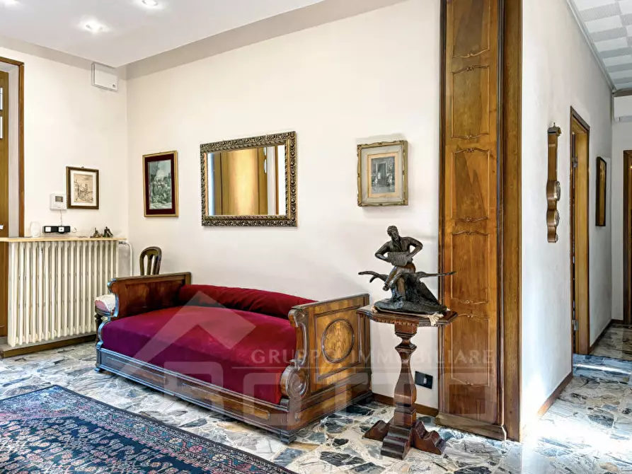 Immagine 5 di Villa in vendita  in Via Stazione 69 a Varallo Pombia