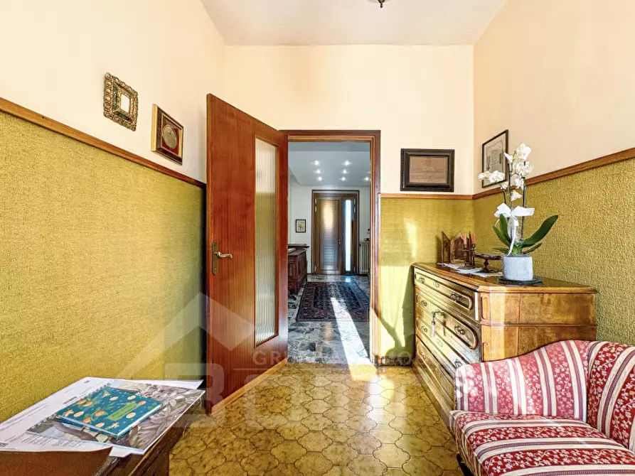 Immagine 8 di Villa in vendita  in Via Stazione 69 a Varallo Pombia