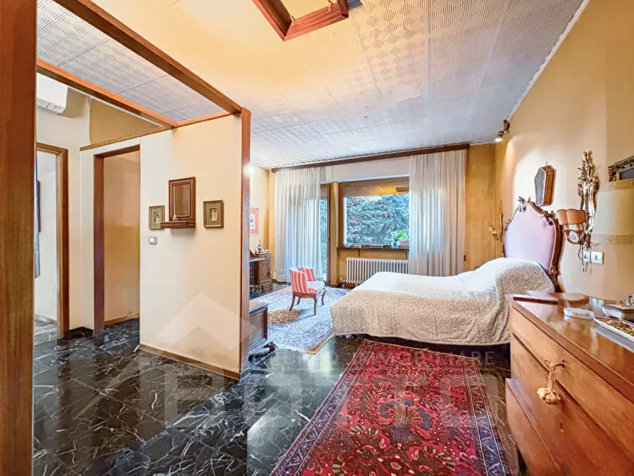 Immagine 25 di Villa in vendita  in Via Stazione 69 a Varallo Pombia