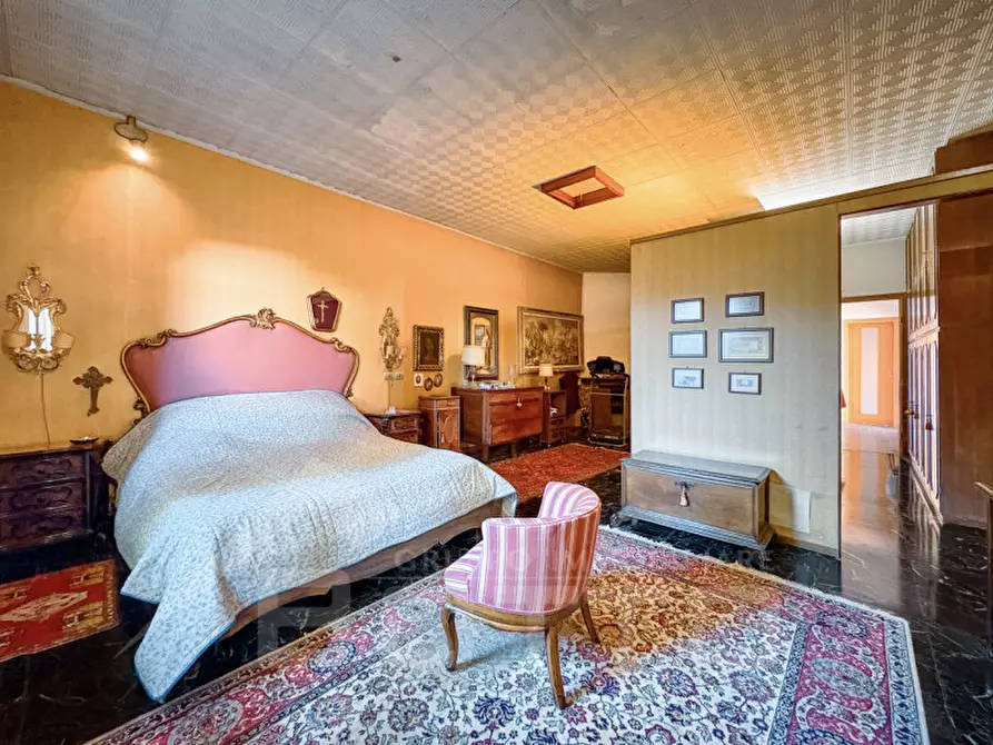 Immagine 26 di Villa in vendita  in Via Stazione 69 a Varallo Pombia