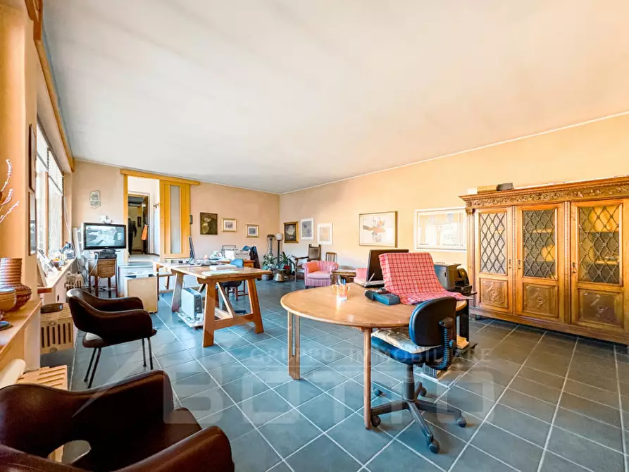 Immagine 30 di Villa in vendita  in Via Stazione 69 a Varallo Pombia