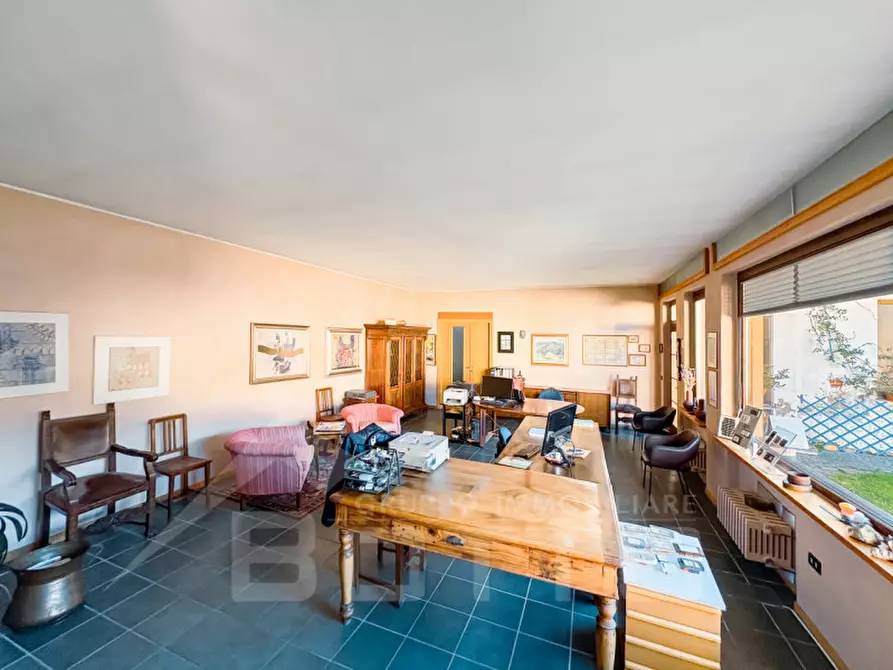 Immagine 31 di Villa in vendita  in Via Stazione 69 a Varallo Pombia