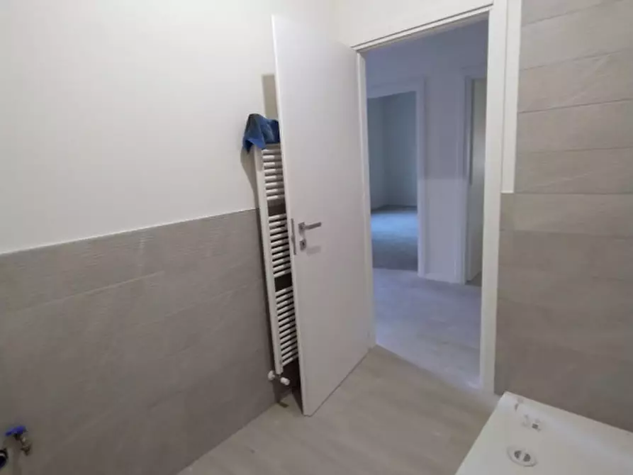 Immagine 10 di Appartamento in vendita  in Molinetto a Parma