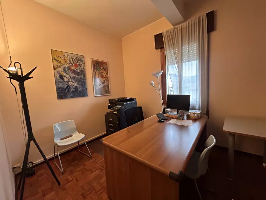 Immagine 3 di Ufficio in vendita  in Corso del Popolo a Padova