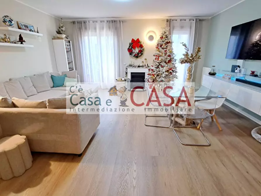 Immagine 5 di Attico in vendita  in Via Cristoforo Colombo a Selvazzano Dentro