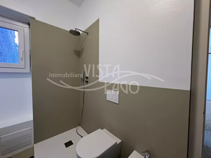 Immagine 21 di Appartamento in affitto  in Via Fratelli Recchi a Como