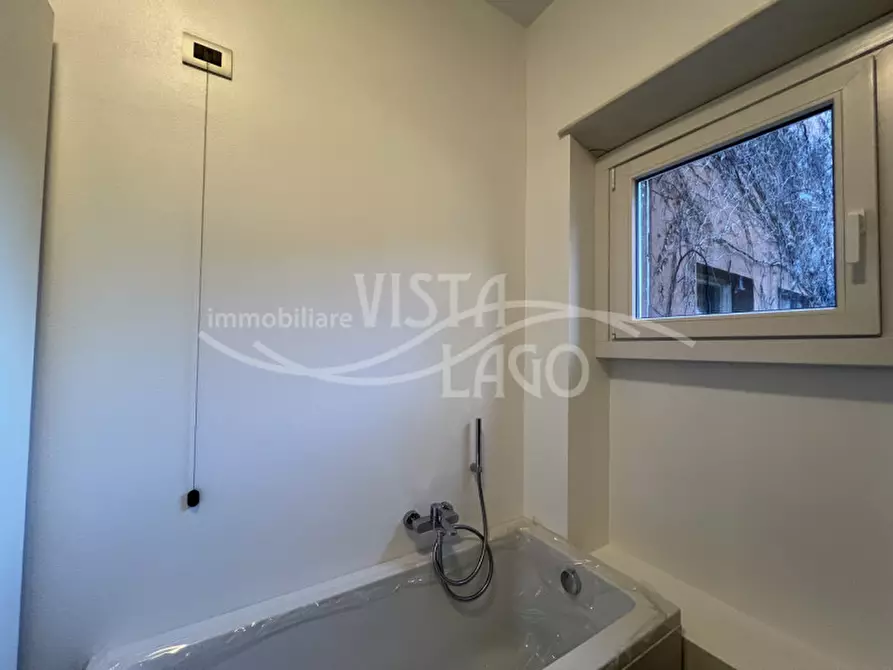 Immagine 22 di Appartamento in affitto  in Via Fratelli Recchi a Como