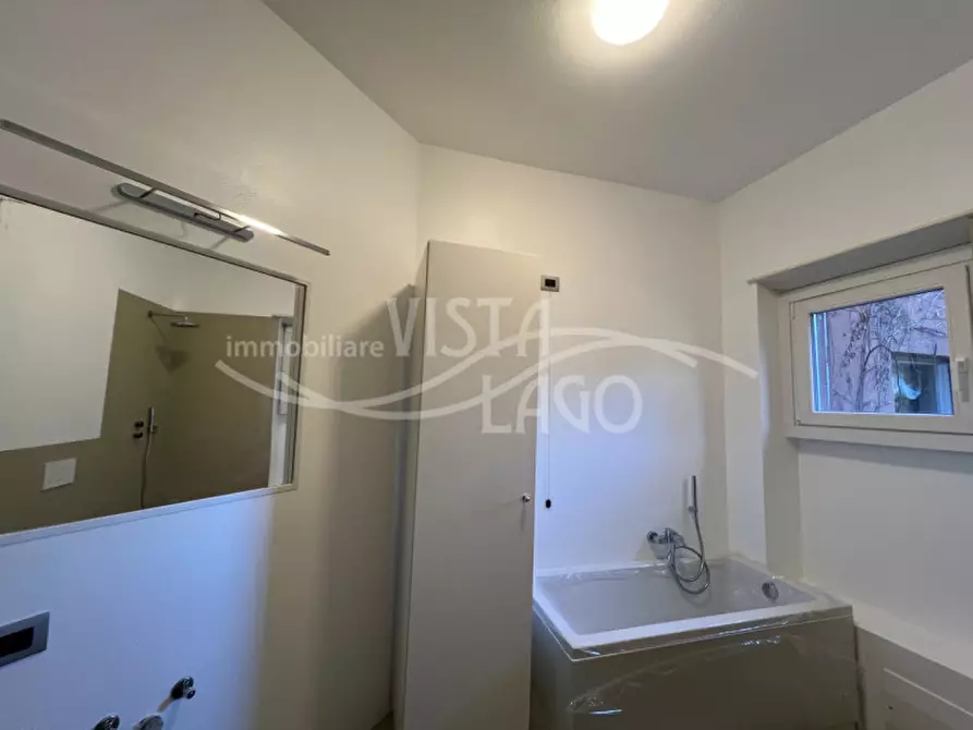 Immagine 23 di Appartamento in affitto  in Via Fratelli Recchi a Como