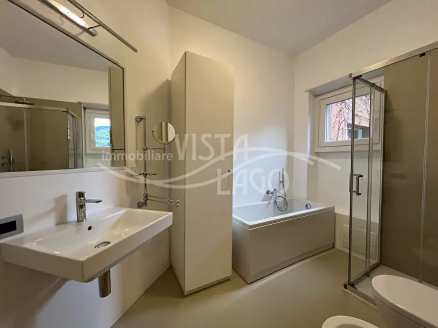 Immagine 23 di Appartamento in affitto  in Via Fratelli Recchi a Como