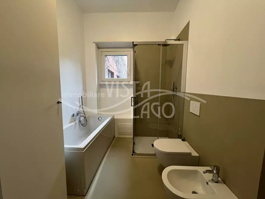 Immagine 24 di Appartamento in affitto  in Via Fratelli Recchi a Como