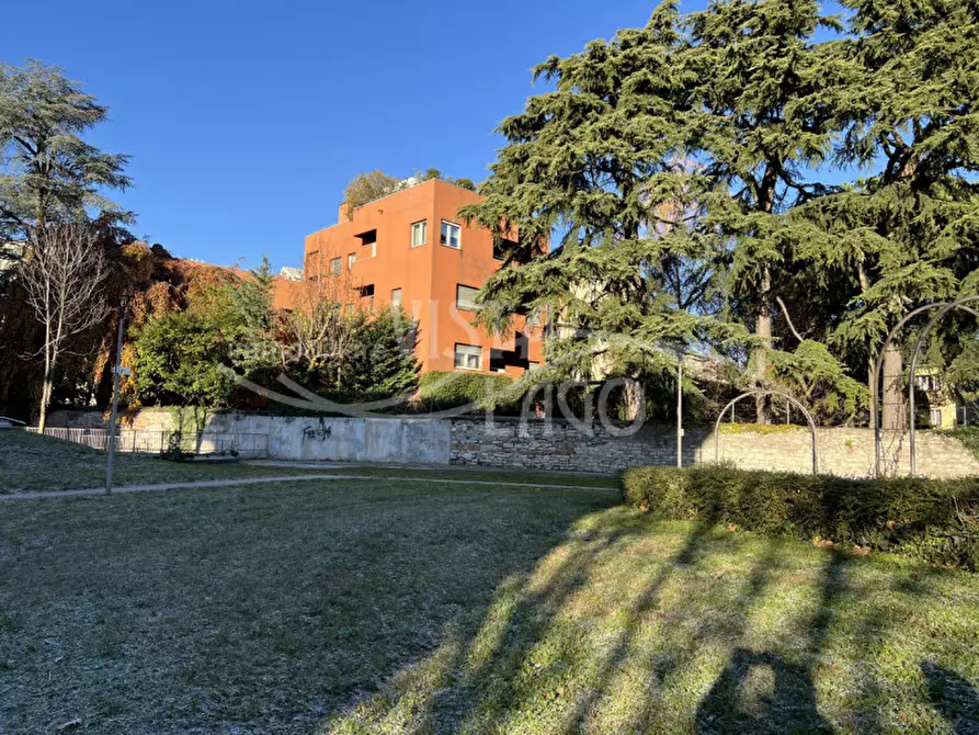 Immagine 34 di Appartamento in affitto  in Via Fratelli Recchi a Como