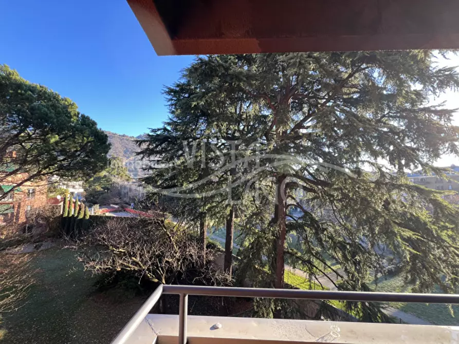 Immagine 43 di Appartamento in affitto  in Via Fratelli Recchi a Como