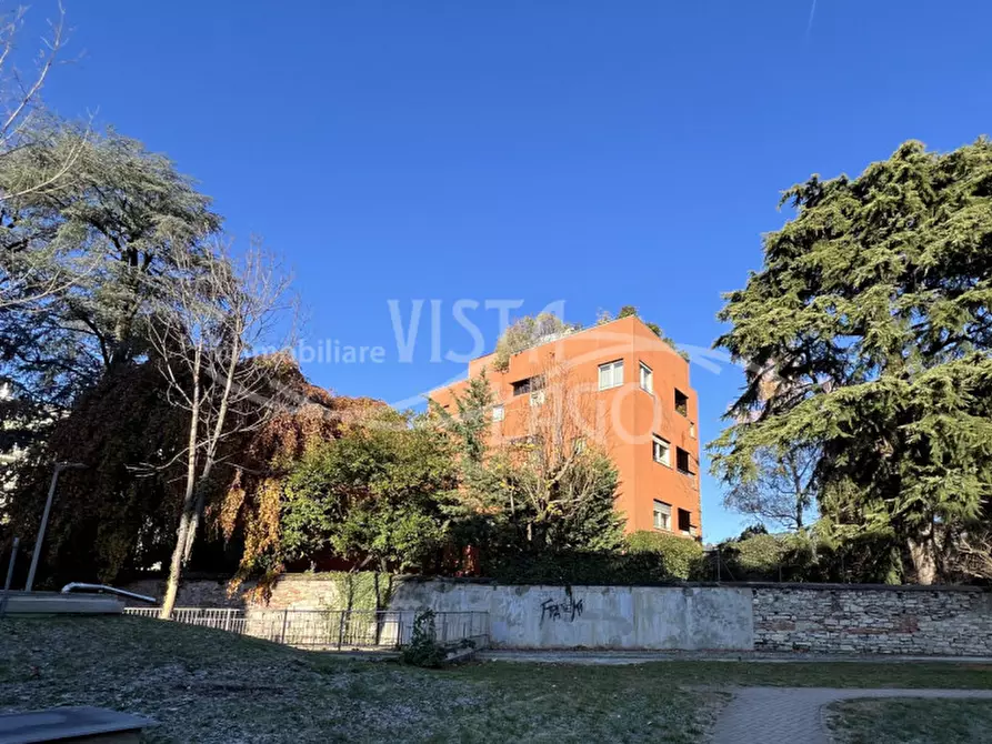 Immagine 44 di Appartamento in affitto  in Via Fratelli Recchi a Como