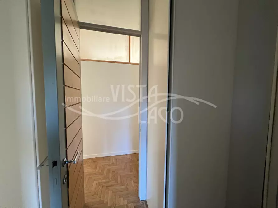 Immagine 54 di Appartamento in affitto  in Via Fratelli Recchi a Como