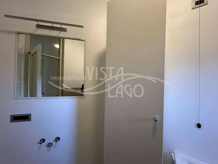 Immagine 55 di Appartamento in affitto  in Via Fratelli Recchi a Como