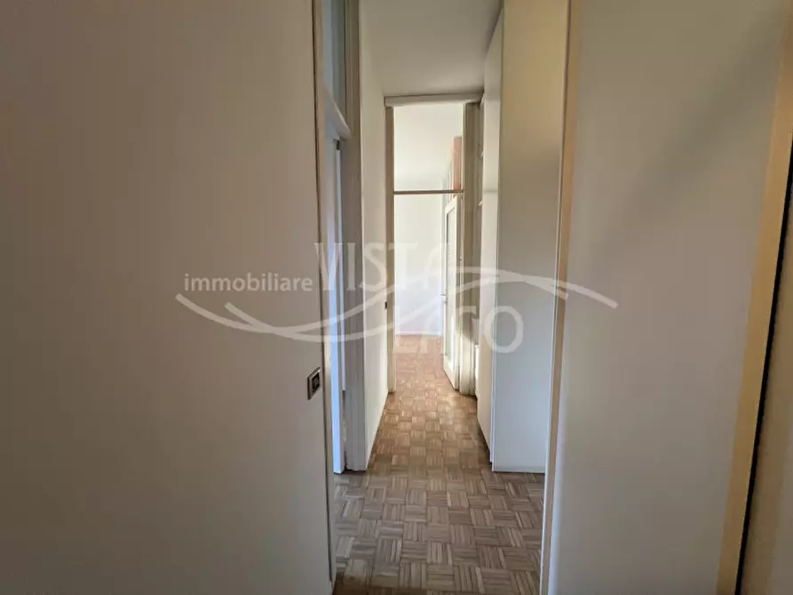 Immagine 55 di Appartamento in affitto  in Via Fratelli Recchi a Como