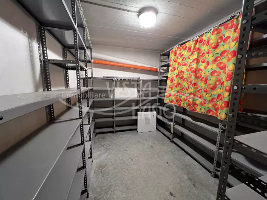 Immagine 59 di Appartamento in affitto  in Via Fratelli Recchi a Como