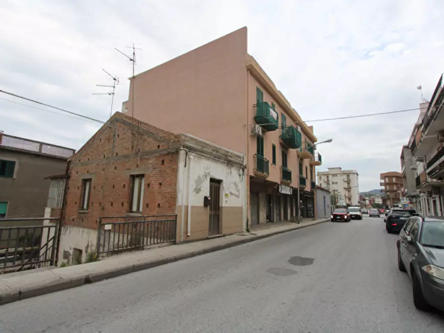 Immagine 3 di Appartamento in vendita  in Via Nazionale 143 a Villafranca Tirrena