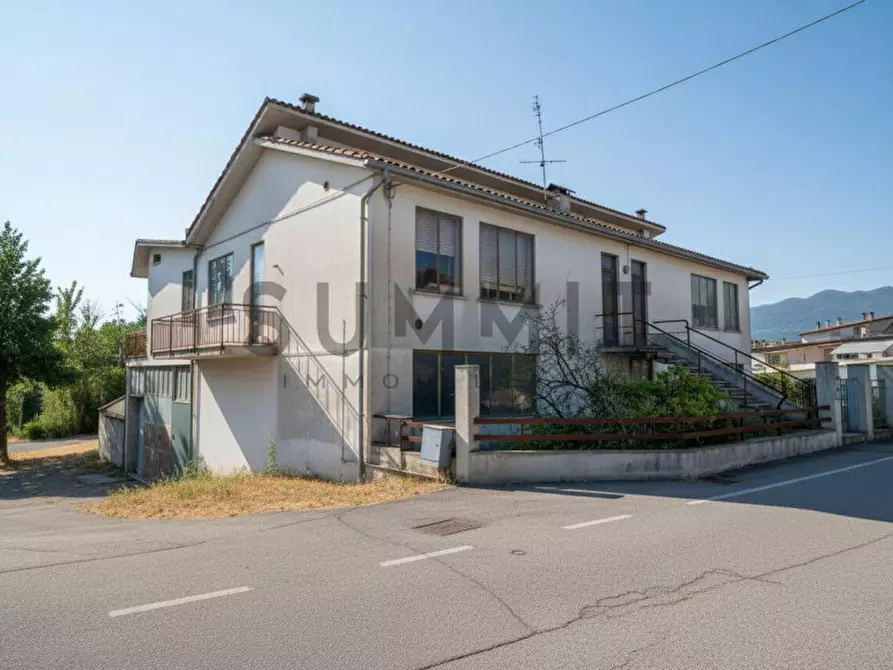 Immagine 1 di Casa bifamiliare in vendita  in Via Pozzati a Santorso