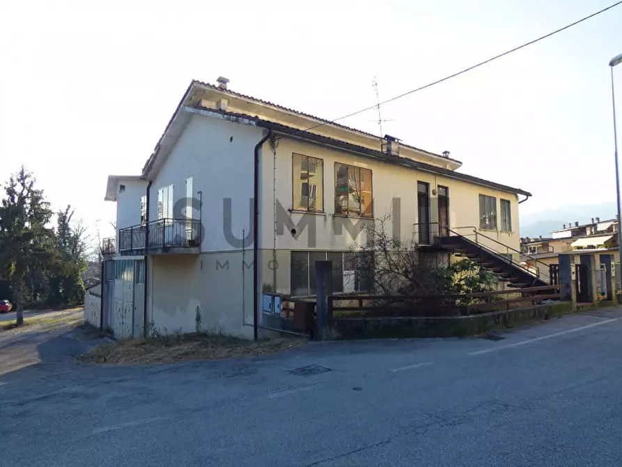 Immagine 2 di Casa bifamiliare in vendita  in Via Pozzati a Santorso