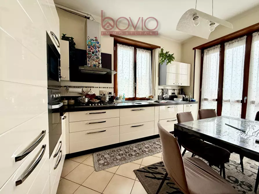 Immagine 37 di Appartamento in vendita  in Corso Casale 316 a Torino