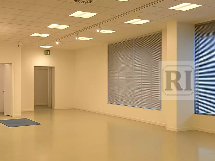 Immagine 2 di Ufficio in affitto  in Via Alessandro Volta a Limena