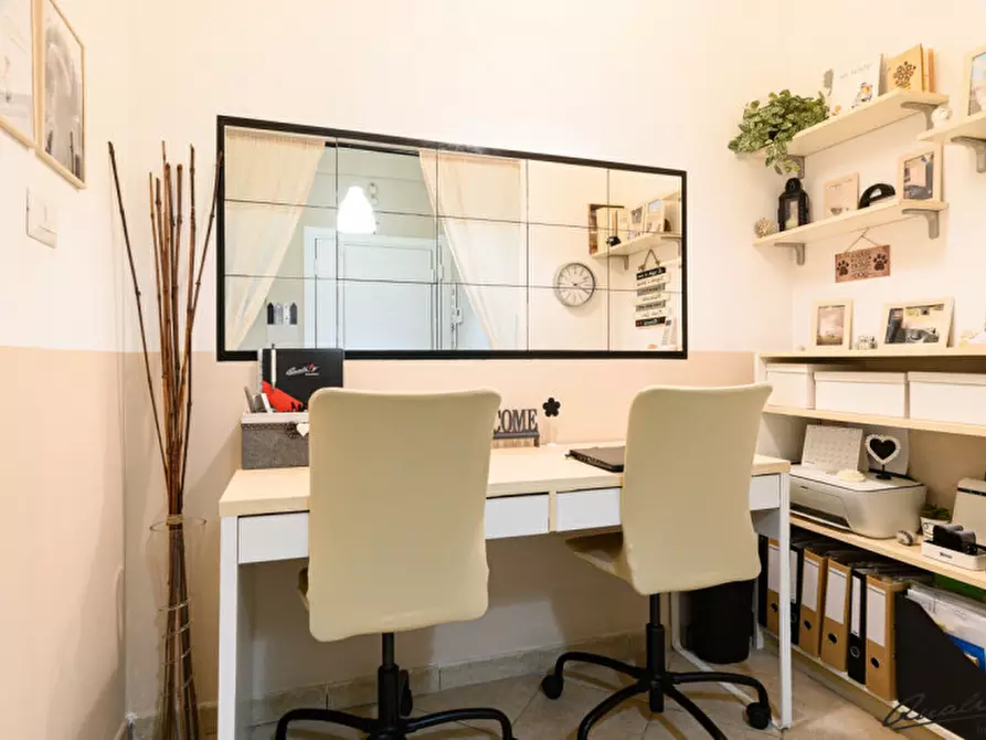 Immagine 14 di Appartamento in vendita  in Viale Jonio a Roma