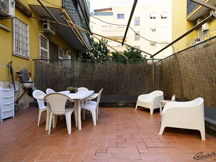 Immagine 26 di Appartamento in vendita  in Viale Jonio a Roma