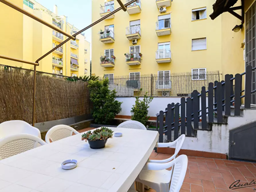 Immagine 27 di Appartamento in vendita  in Viale Jonio a Roma