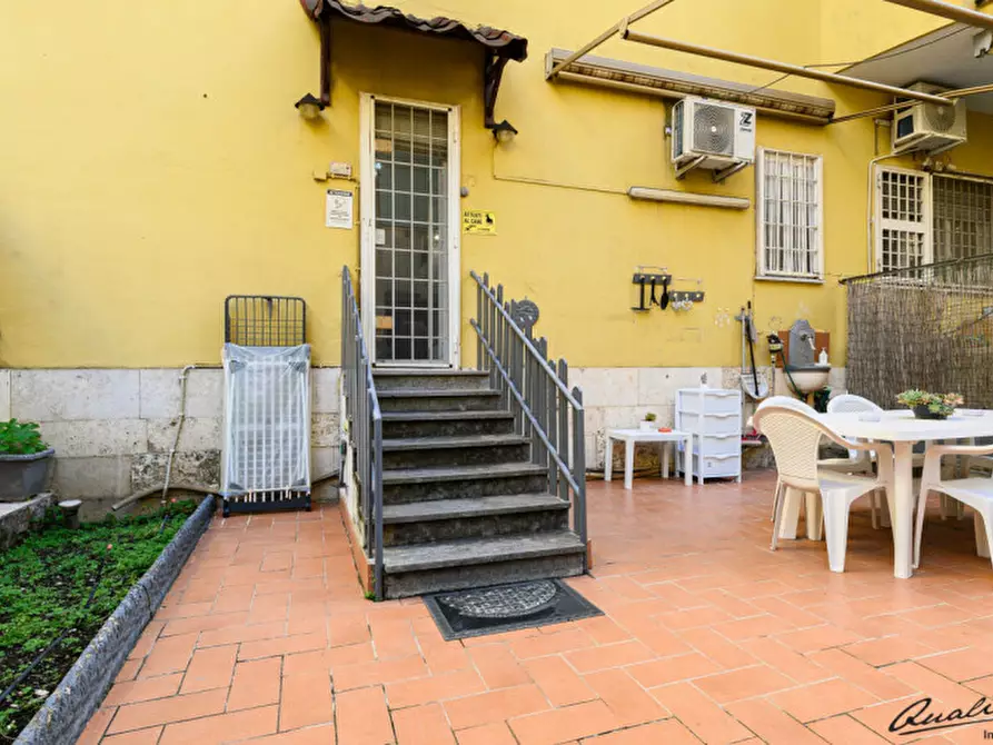 Immagine 29 di Appartamento in vendita  in Viale Jonio a Roma