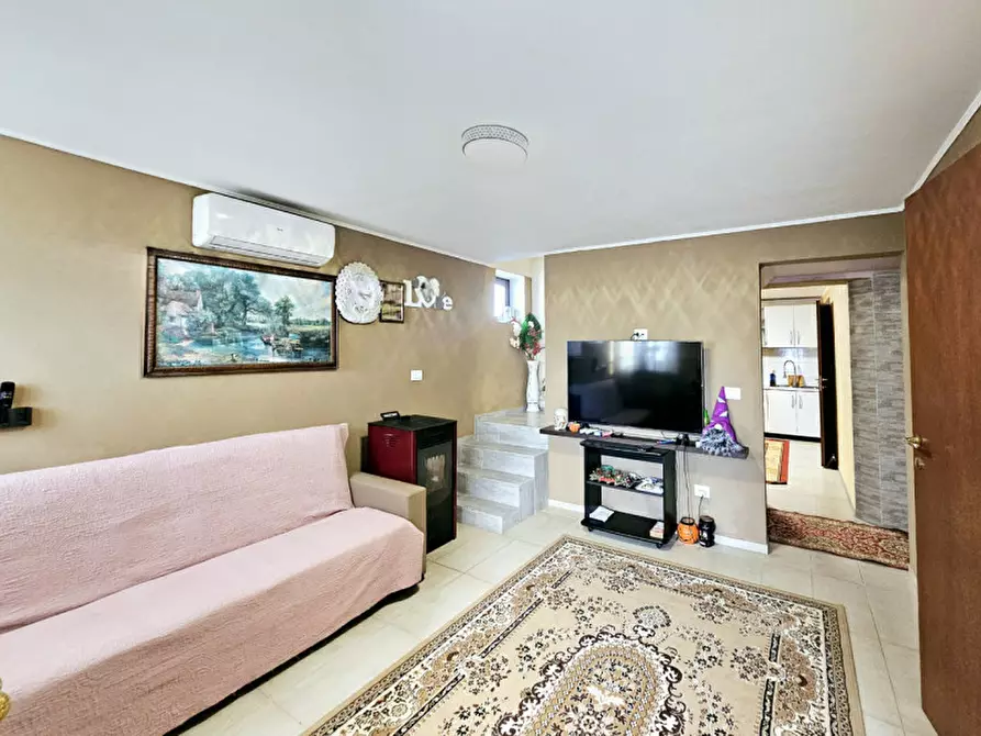 Immagine 2 di Casa indipendente in vendita  in VIA PERAROLO a Merlara