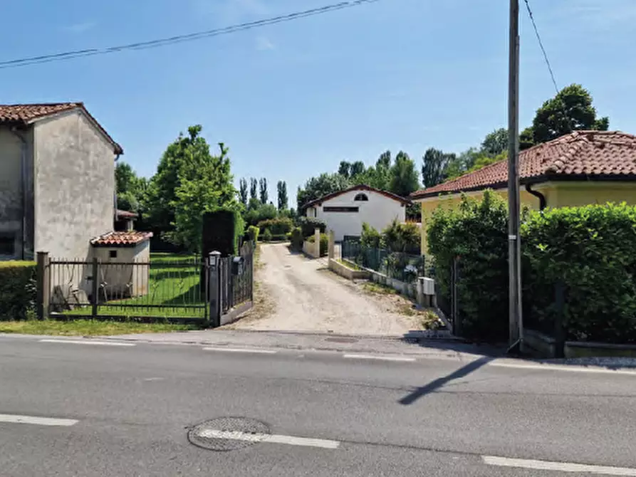 Immagine 2 di Casa indipendente in vendita  in Via Trento e Trieste, 19 a Roncade