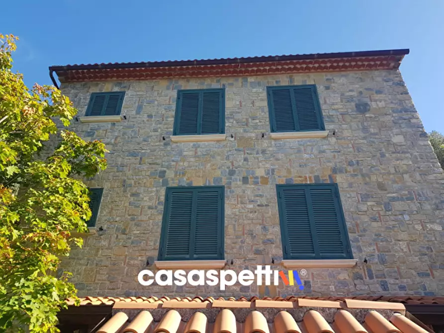 Immagine 1 di Casa indipendente in vendita  in Via Iardini a Sant'angelo A Fasanella