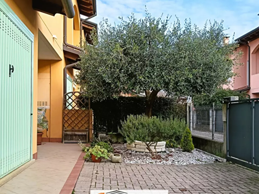 Immagine 25 di Villetta a schiera in vendita  a Vigonovo