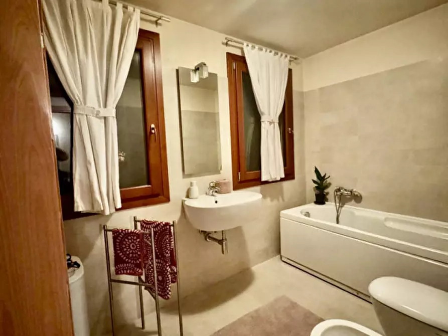 Immagine 12 di Appartamento in affitto  in Via Principe Amedeo a Este