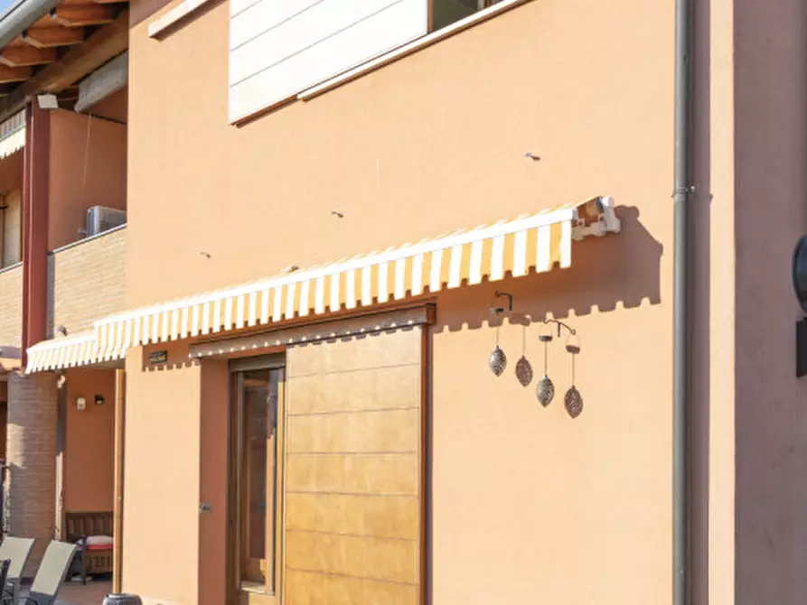 Immagine 2 di Villetta a schiera in vendita  in Via Olmo a Martellago
