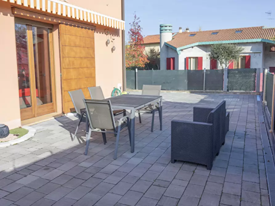 Immagine 2 di Villetta a schiera in vendita  in Via Olmo a Martellago