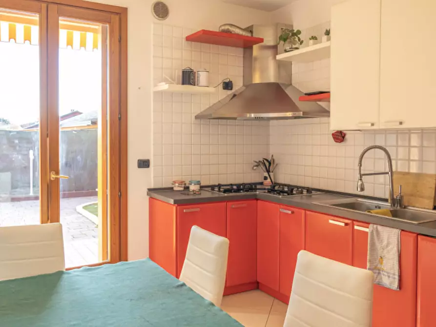 Immagine 14 di Villetta a schiera in vendita  in Via Olmo a Martellago