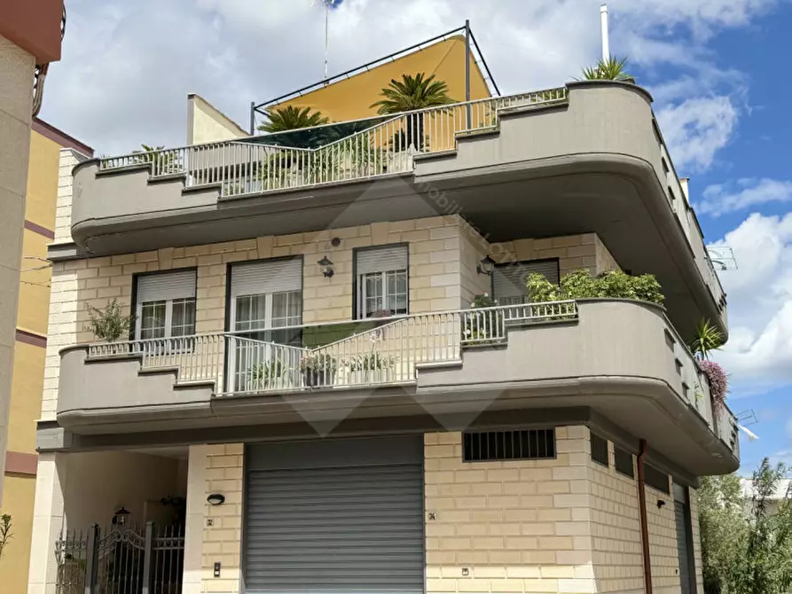 Immagine 1 di Casa indipendente in vendita  a Andria