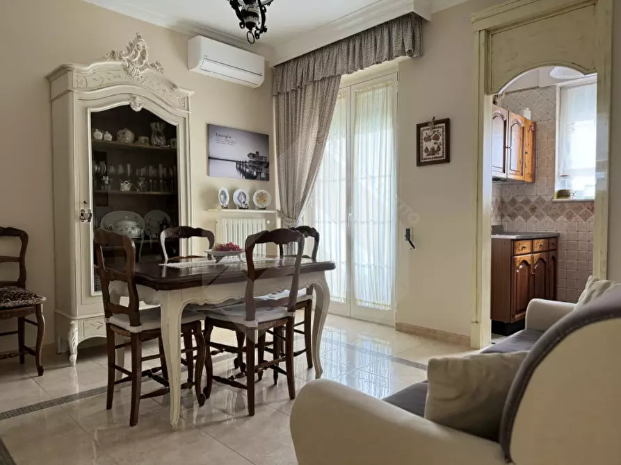 Immagine 6 di Casa indipendente in vendita  a Andria