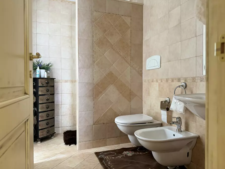 Immagine 11 di Casa indipendente in vendita  a Andria