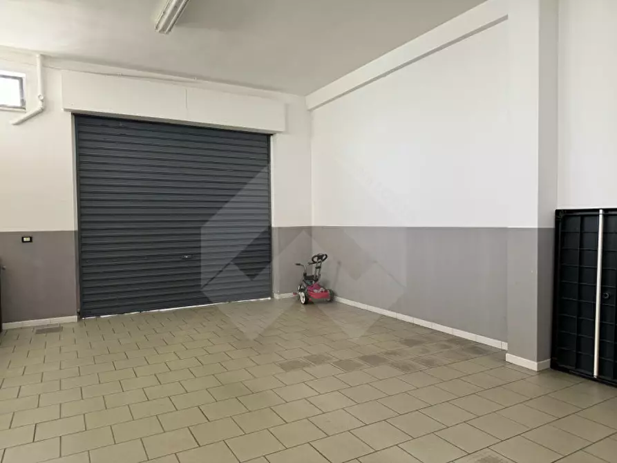 Immagine 23 di Casa indipendente in vendita  a Andria