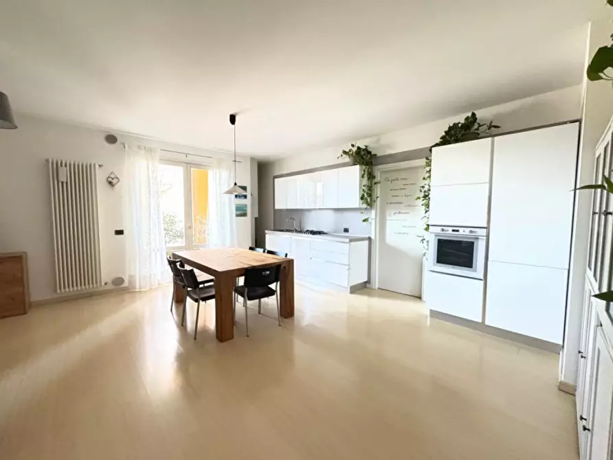 Immagine 1 di Appartamento in vendita  a Castelfranco Veneto