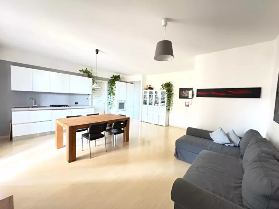 Immagine 4 di Appartamento in vendita  a Castelfranco Veneto