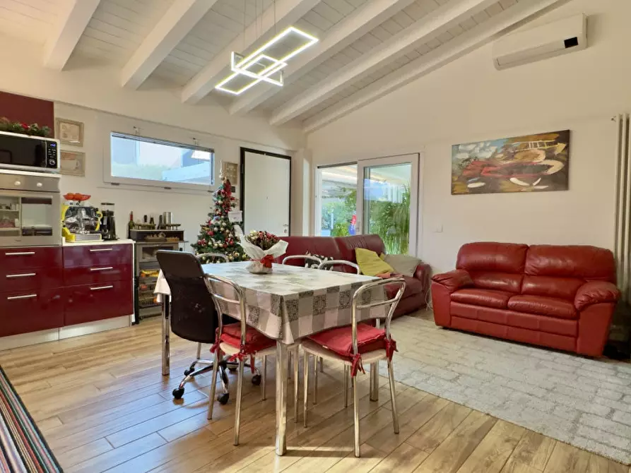 Immagine 3 di Casa bifamiliare in vendita  a Selvazzano Dentro