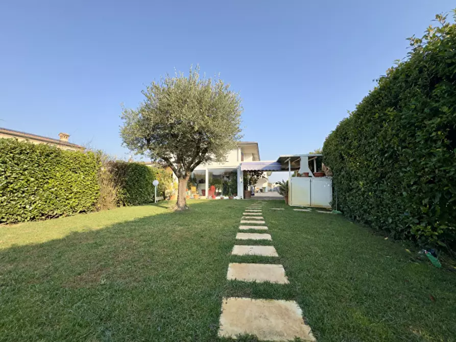 Immagine 7 di Casa bifamiliare in vendita  a Selvazzano Dentro